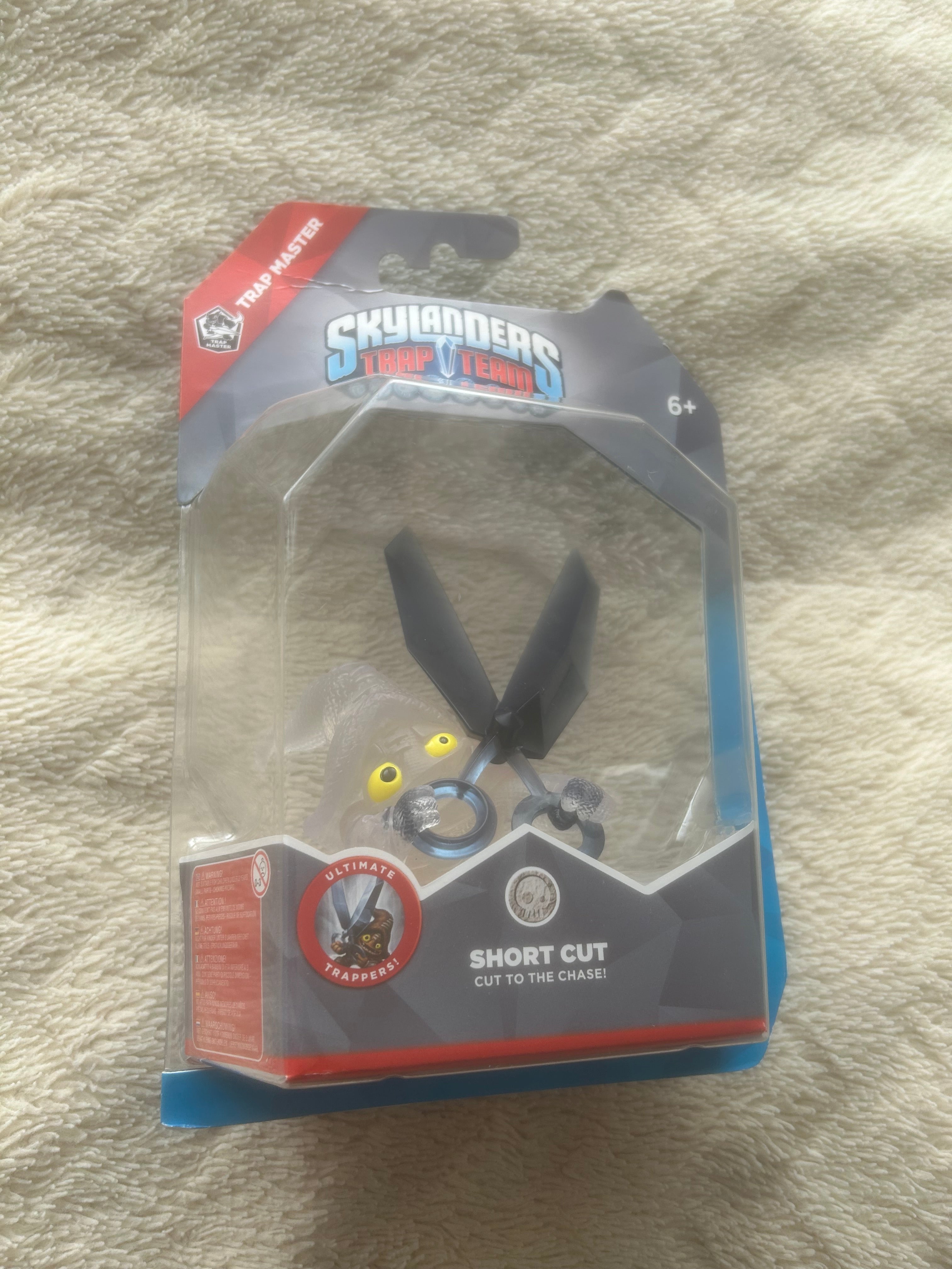Skylanders Trap Team Rare Crystal Clear Short cut Chase Varient BNIB