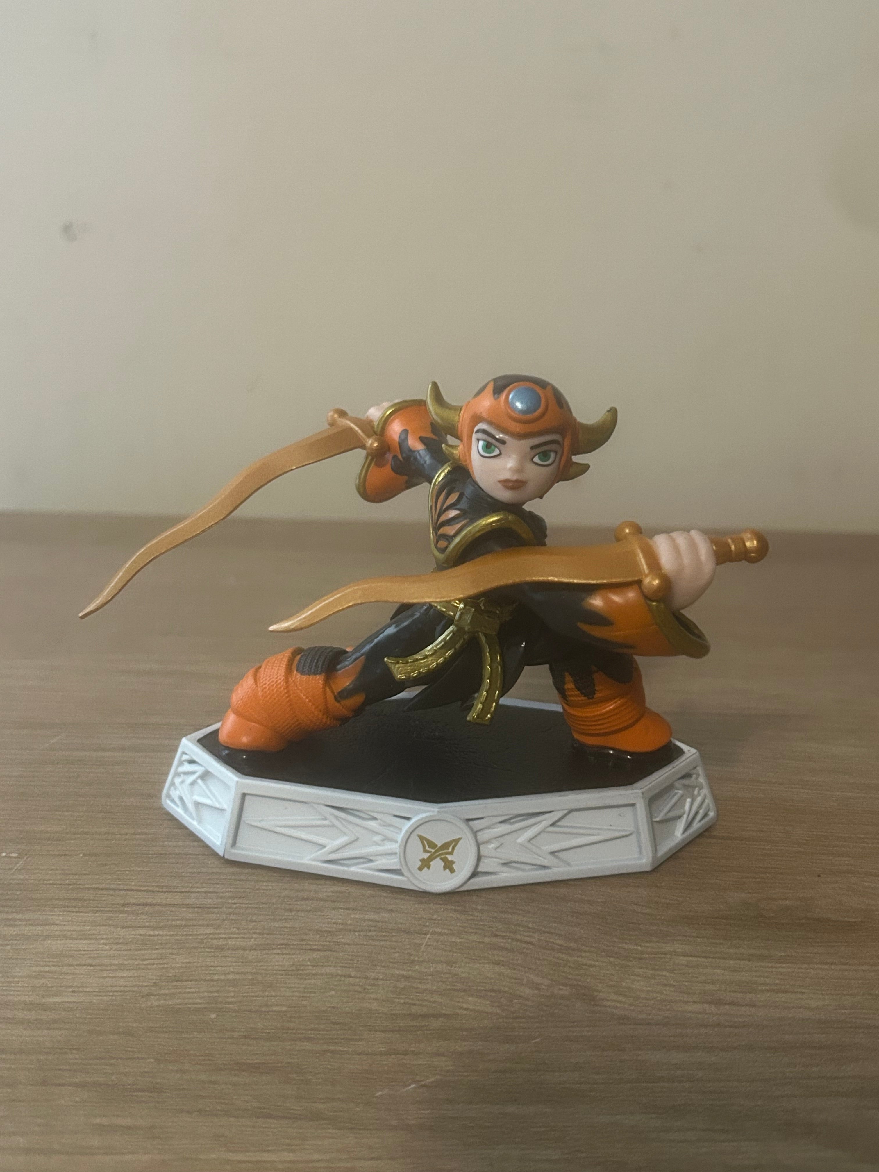 Skylanders Imaginators Solar Flare Aurora