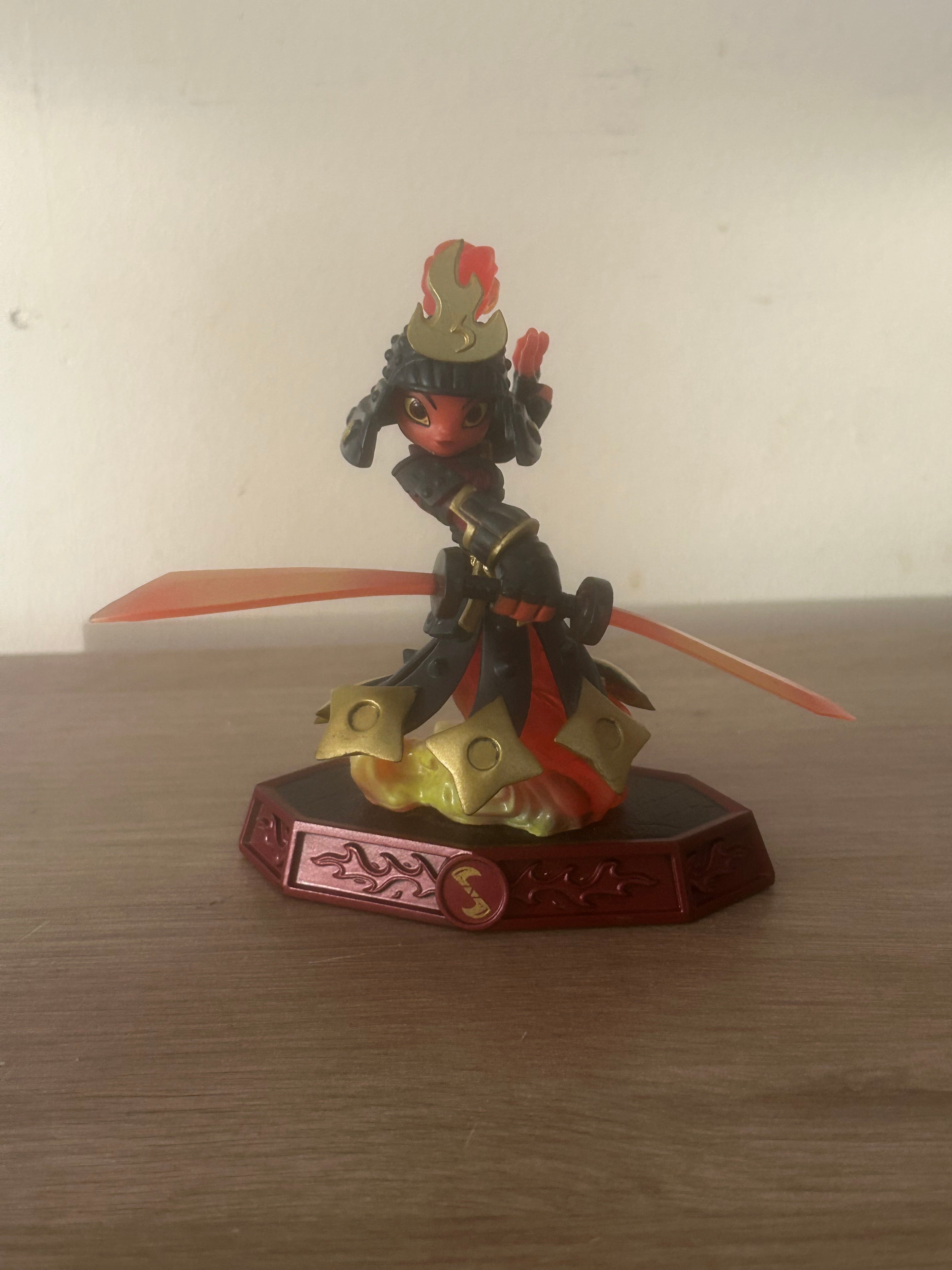 Skylanders Imaginators Ember