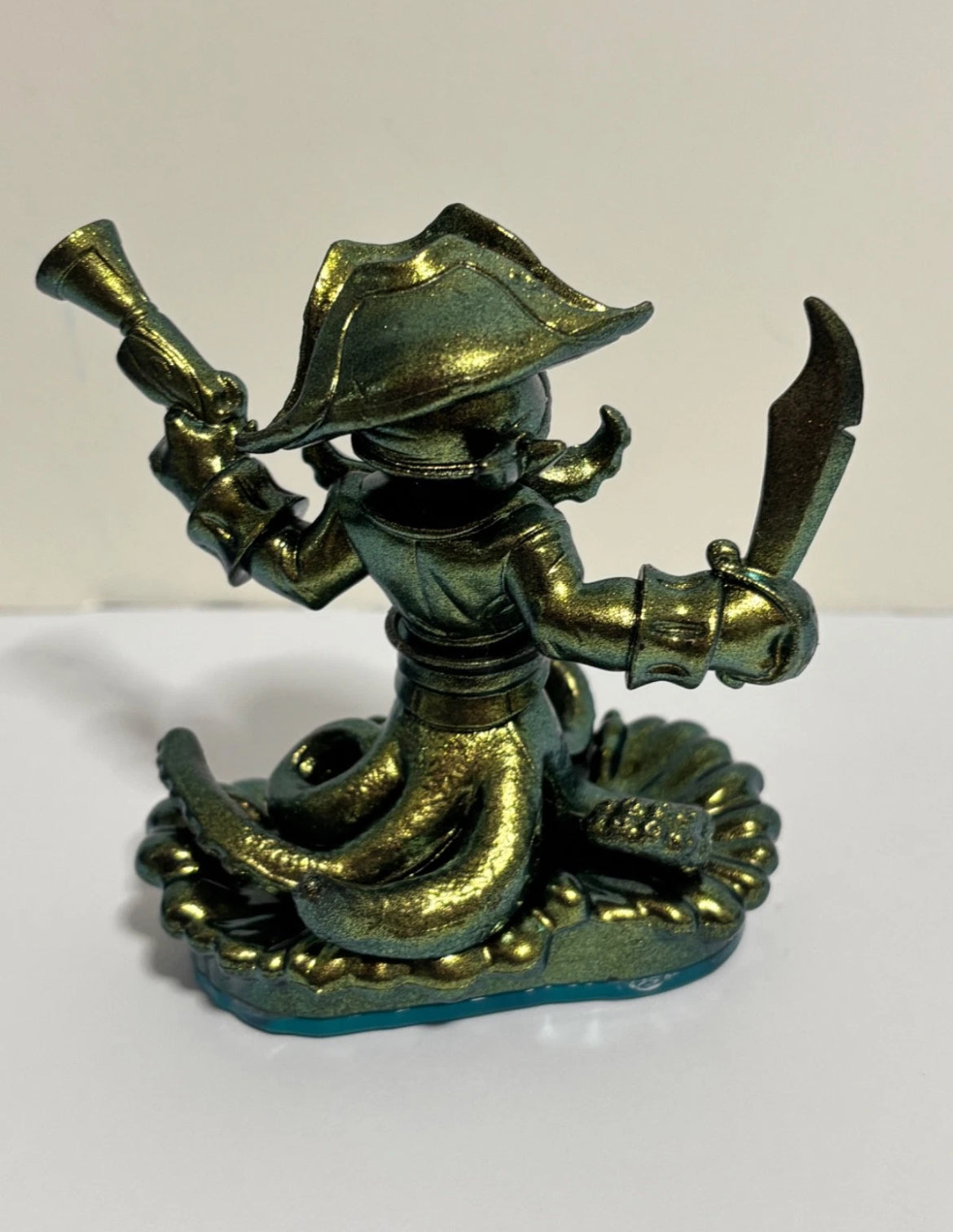 Skylanders Swap Force Figure Metallic Gold Green Wash Buckler Water Element