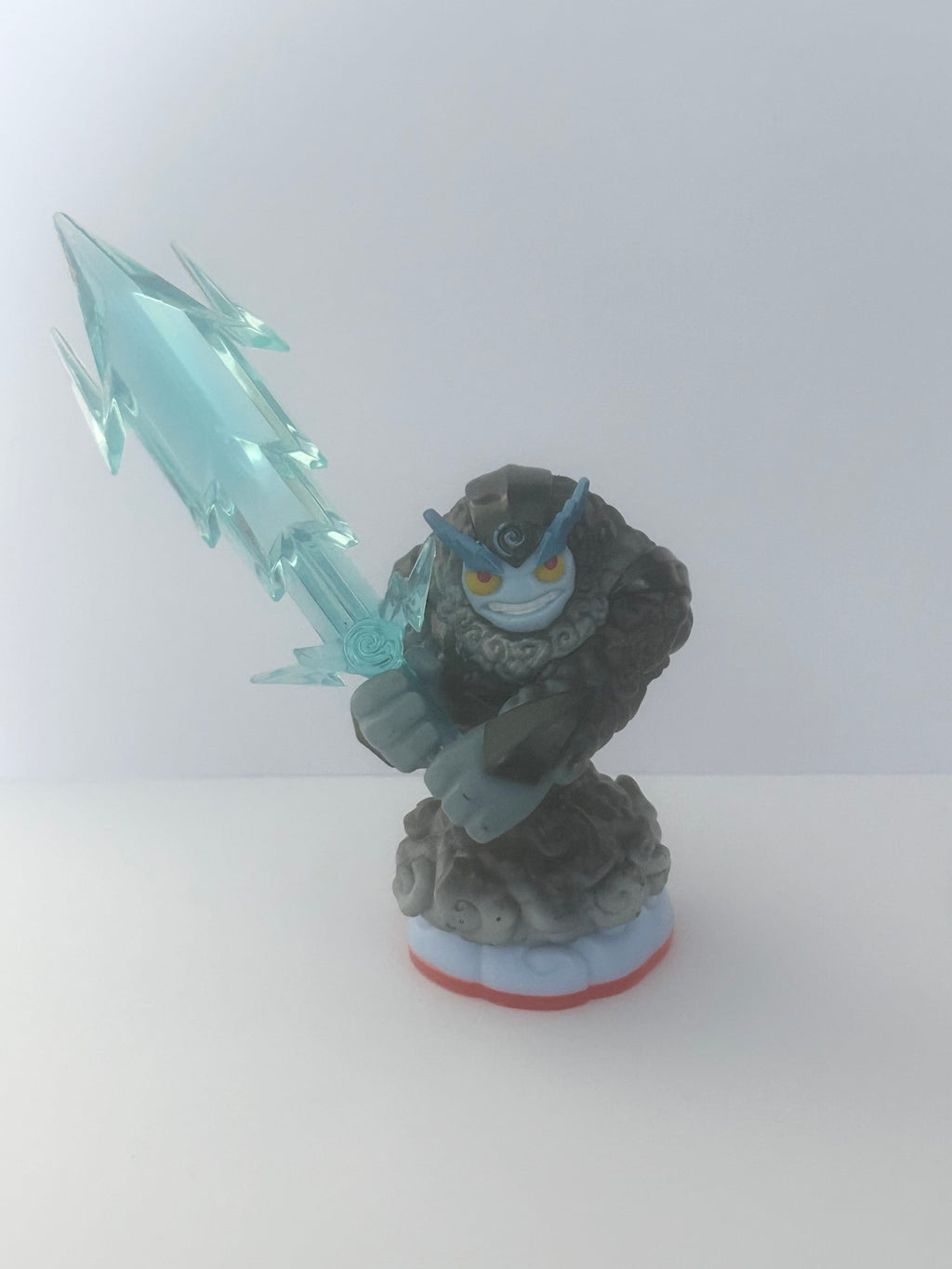 Skylanders Thunderbolt Trap Team Figure
