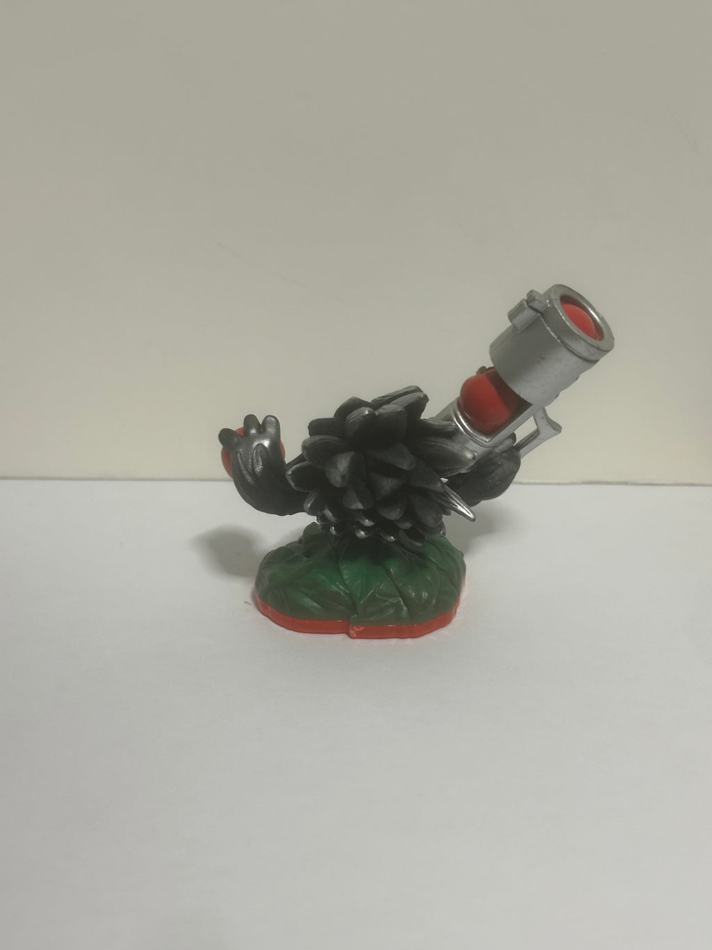 Skylanders Dark Food Fight Trap Team Figure