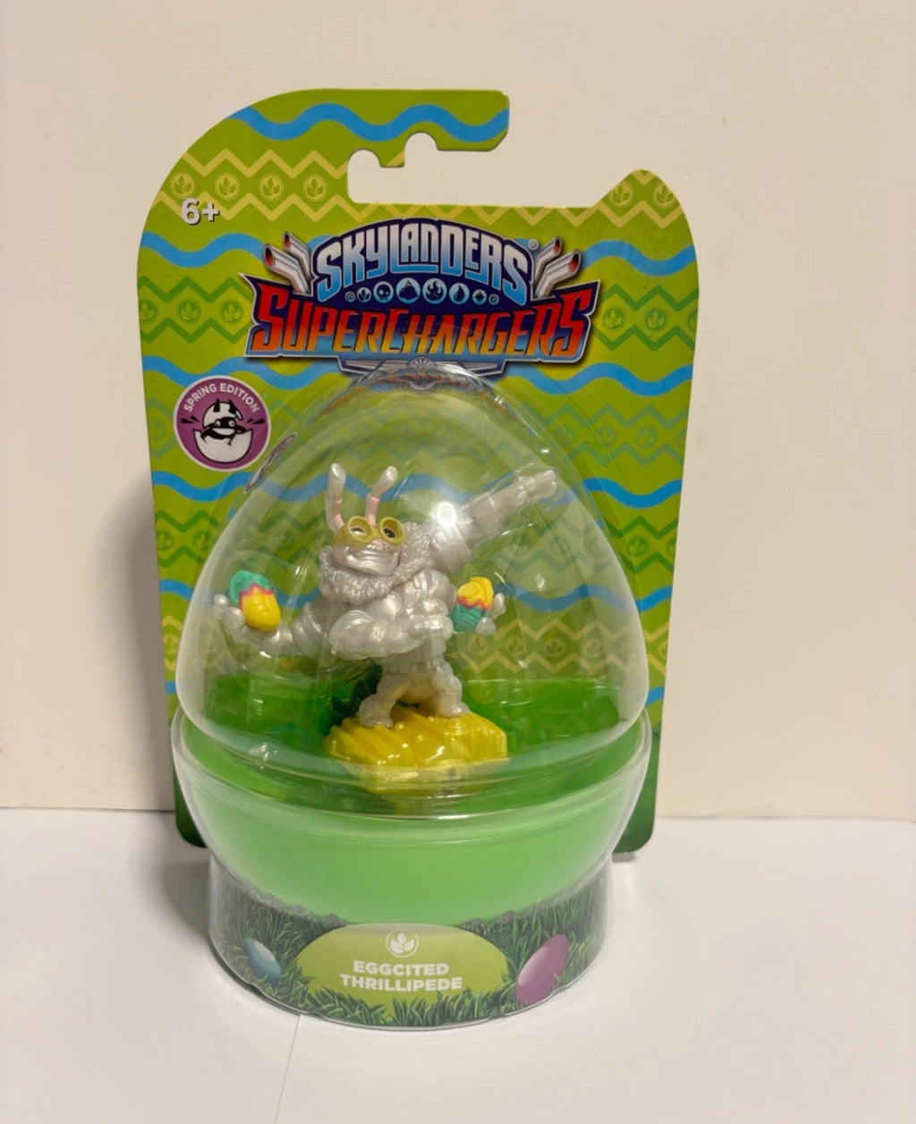 Skylanders Superchargers Figure Eggcited Thrillipede New