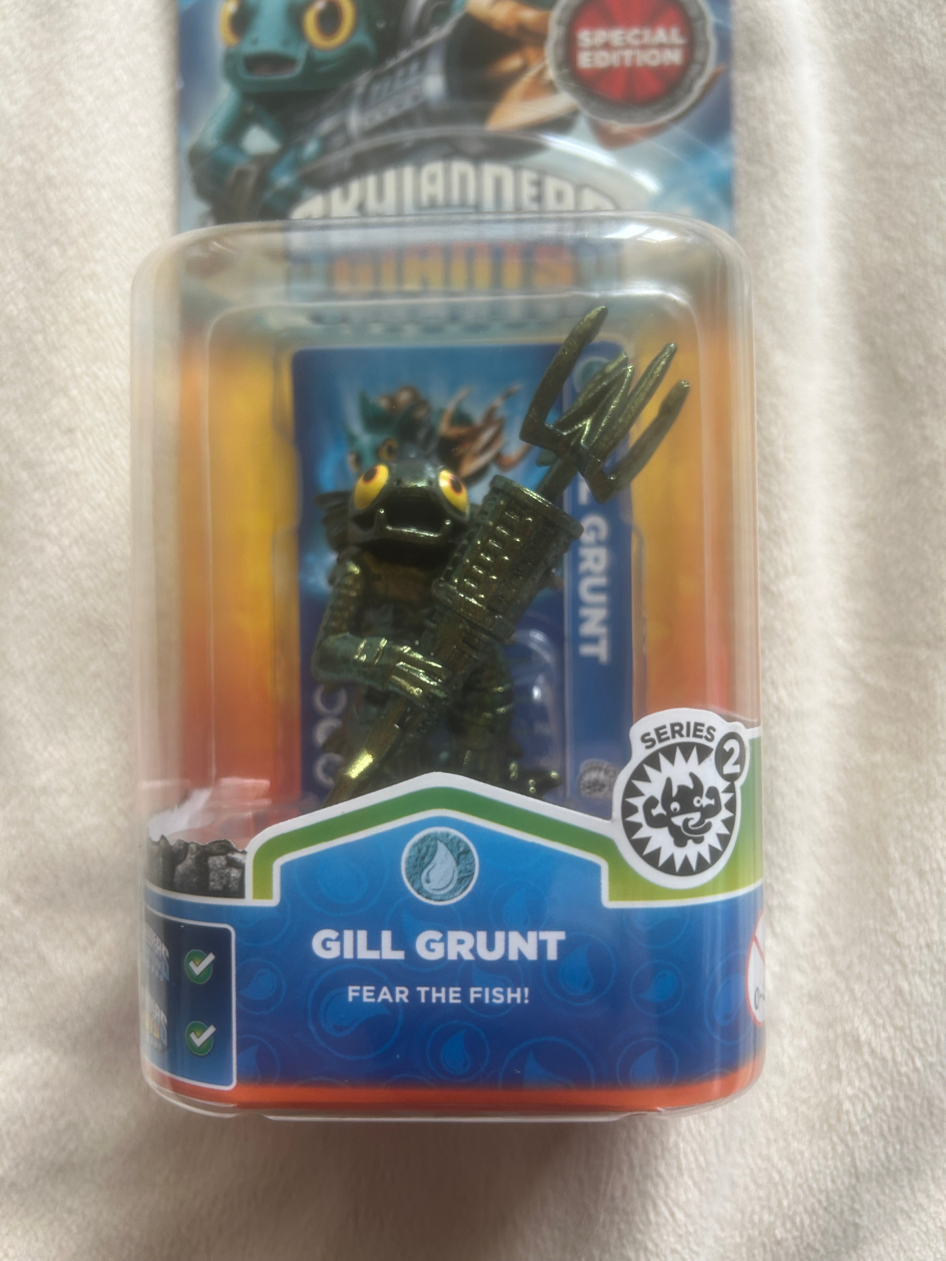 Skylanders Giants Metallic Green Gold Gill Grunt BNIB Rare Special Edition Figure
