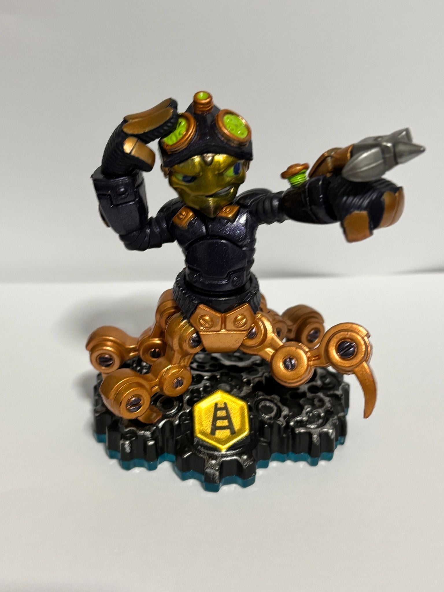 Skylanders Swap Force Spy Rise Figure
