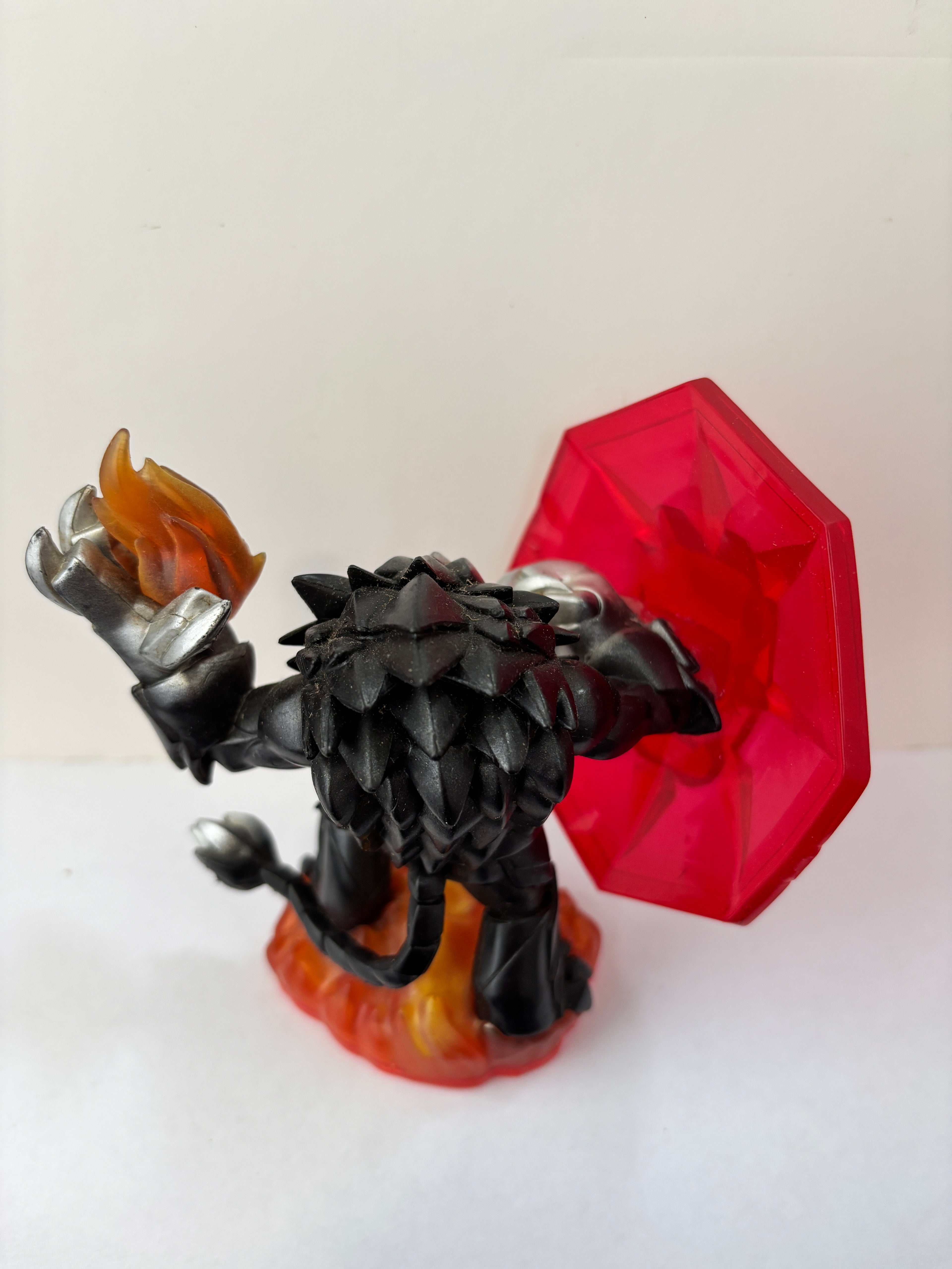 Skylanders Dark Wildfire Trap Team Figure